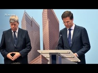 Vrijmetselaarsteken Opstelten (links in beeld)