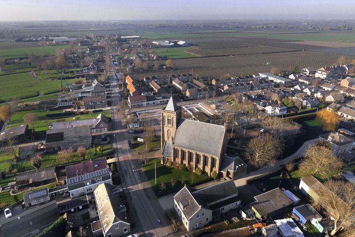 Bron foto? Deze foto werd gemaakt vanaf de kerktoren van Leerbroek waar tot heden een haan op prijkt
