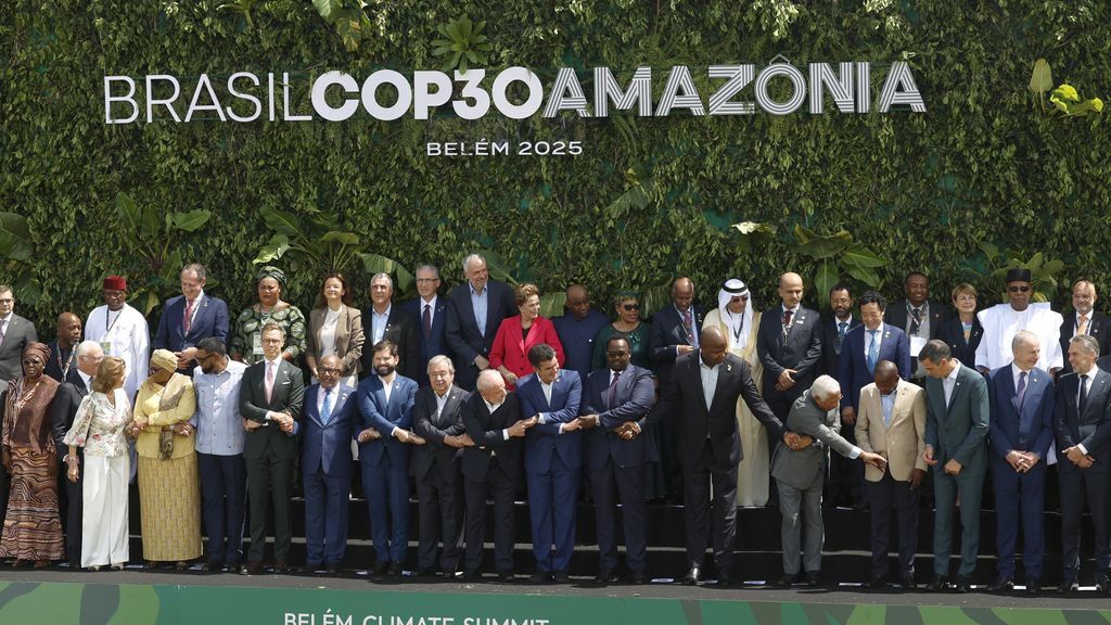  De aanwezige leiders vlak voor het officiële begin van de klimaattop 