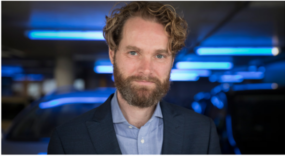 (bron: https://www.bnnvara.nl/zembla/artikelen/om-zembla-journalist-ton-van-der-ham-ten-onrechte-als-verdachte-aangemerkt)